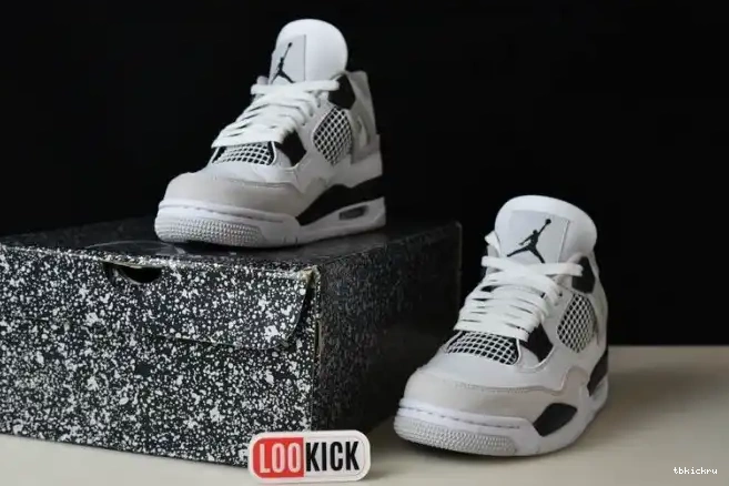 Reps TBK Retro Military DH6927-111 Jordan Black 4 0603